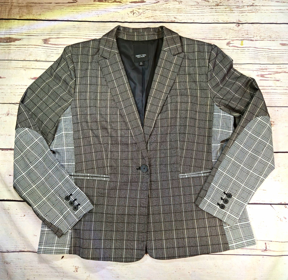 Simply Vera Vera Wang Women’s Plaid Blazer Gray XL Lined Button Pockets